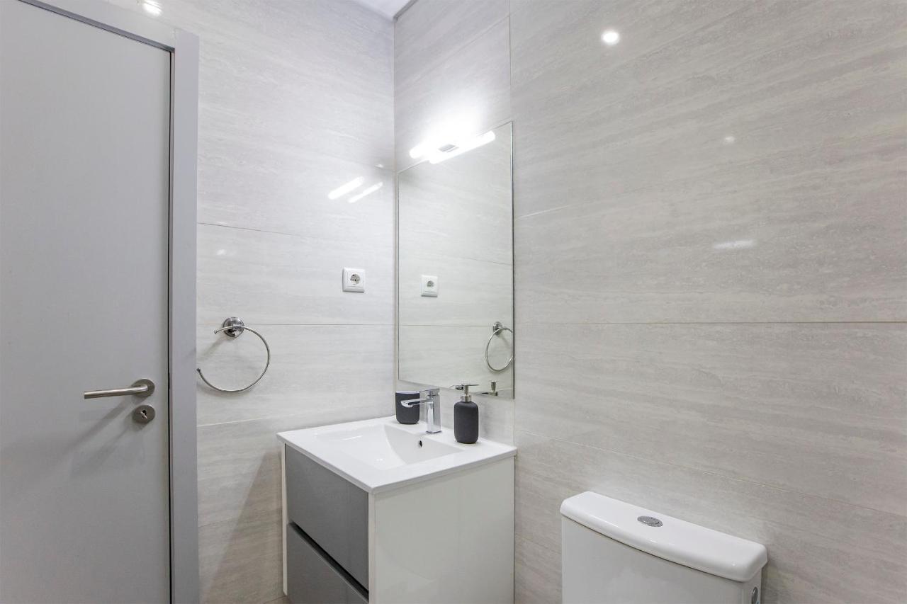 1Br Flat In Trindade W/ Ac By Metro Station Apartment Porto Luaran gambar